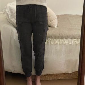 Nicole Miller NY 100% linen cargo pants, size XS, perfect condition